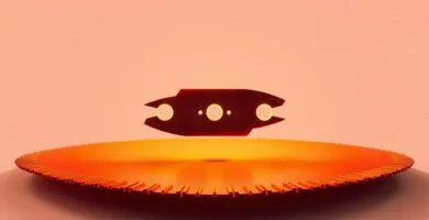 are mower blades reverse thread