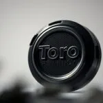 how much oil does a toro lawn mower take