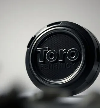 how much oil does a toro lawn mower take